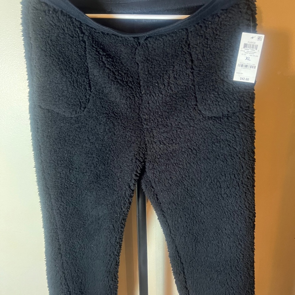 NWTs Macy’s Epic Threads Sherpa Joggers